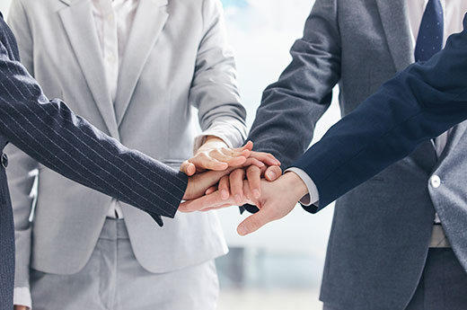 How to wholesale cheap clothes